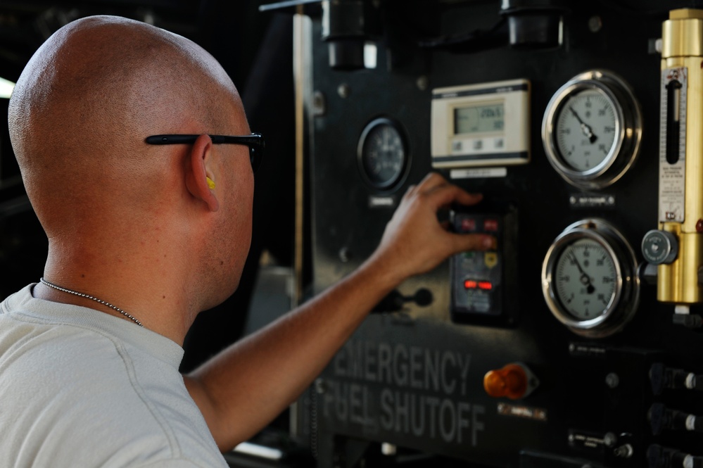 KC-10 Extender Defueling