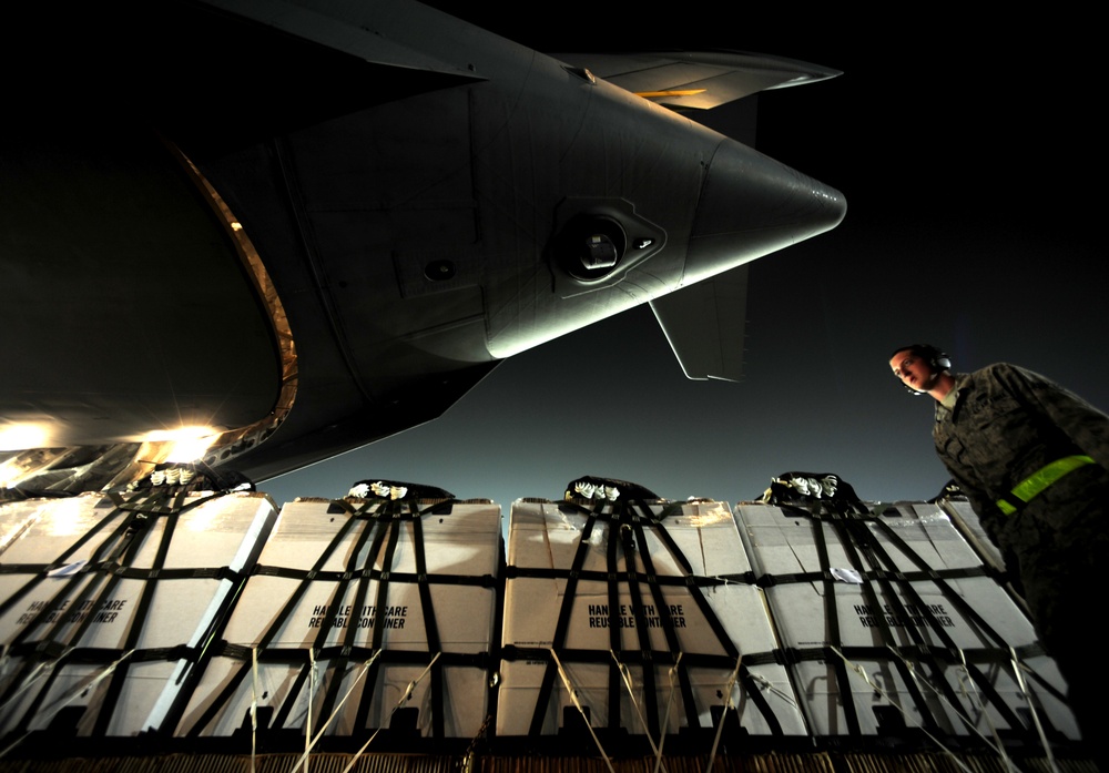 Operation Enduring Freedom   C-17 Globemaster III Air Drop