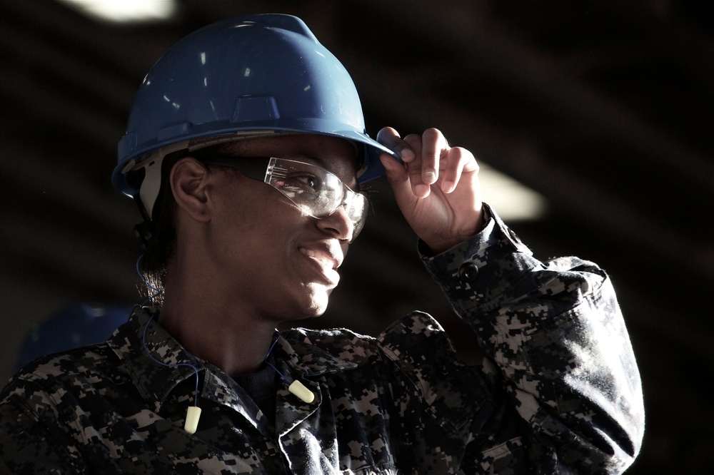 USS Bonhomme Richard Undergoes Maintenance