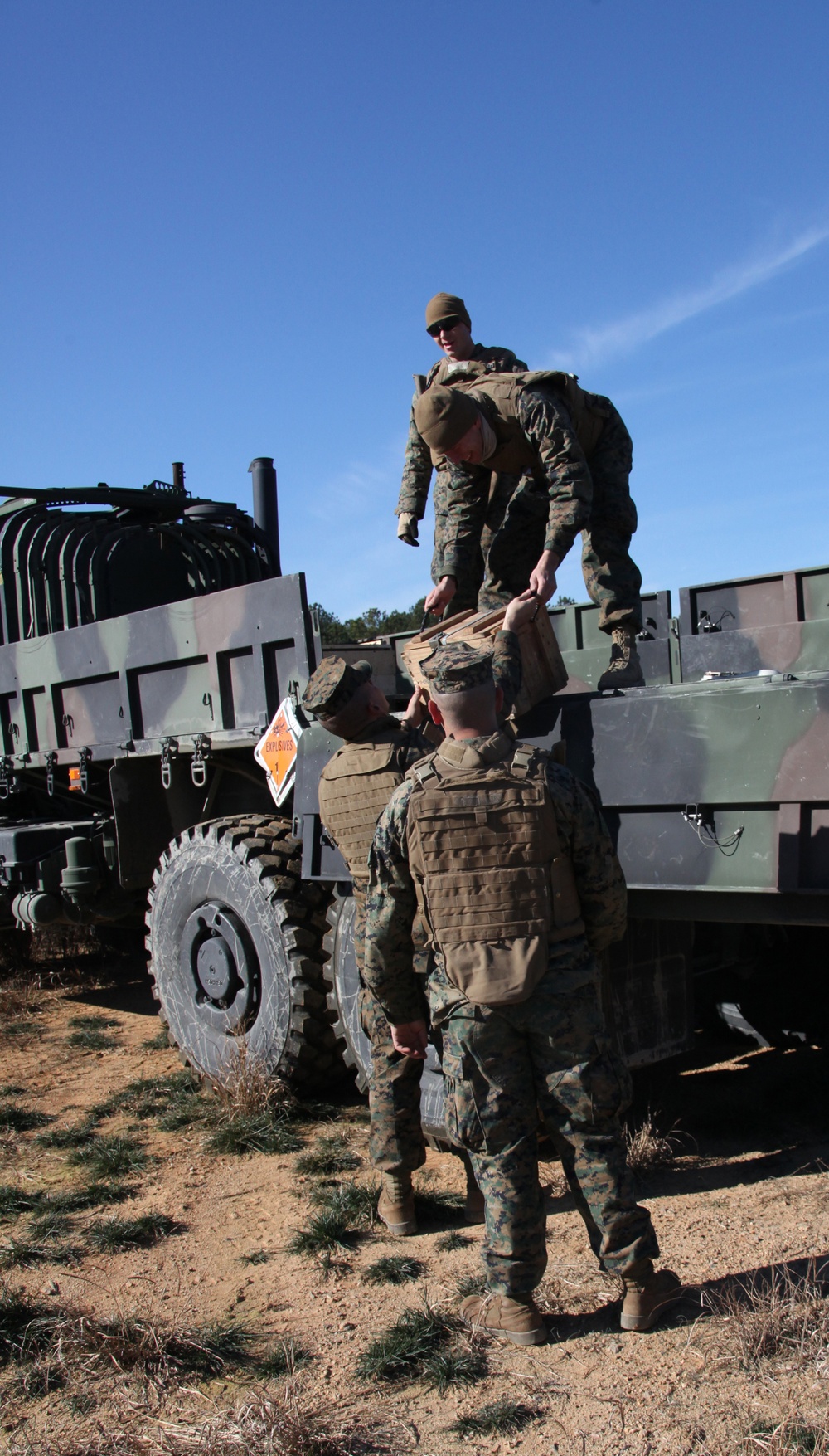 Marines trains with demolition on Fort Pickett range