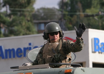 CLB-1 Marines participates in Vista Christmas parade