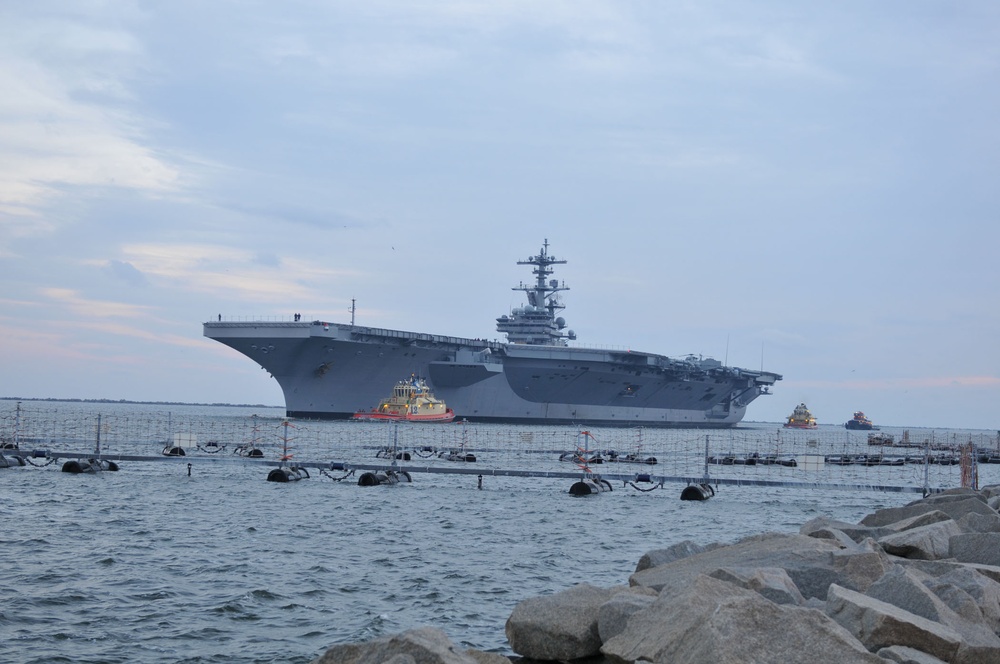USS George H. W. Bush pulls into Naval Station Mayport