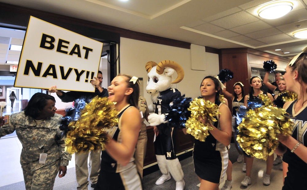 DVIDS Images US Naval Academy Band and Cheerleaders Prepare for