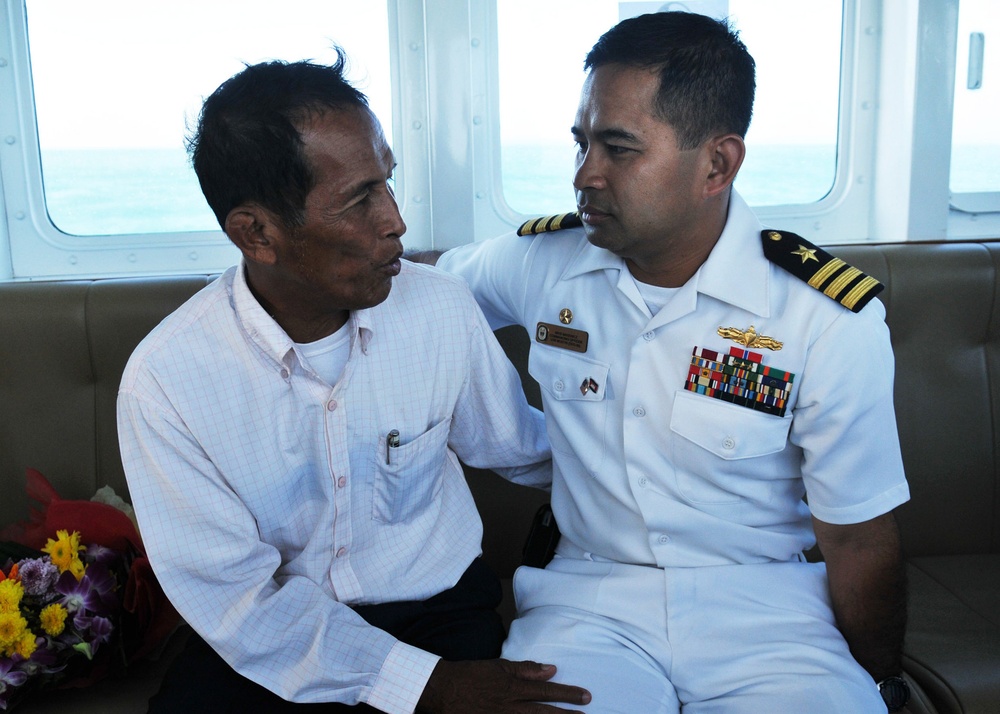 USS Mustin in Cambodia