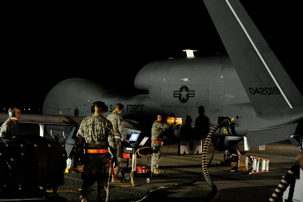 RQ-4 Global Hawk First Launch