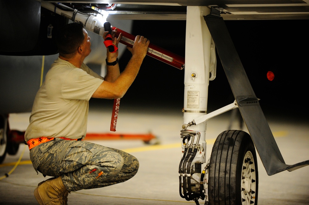 RQ-4 Global Hawk First Launch