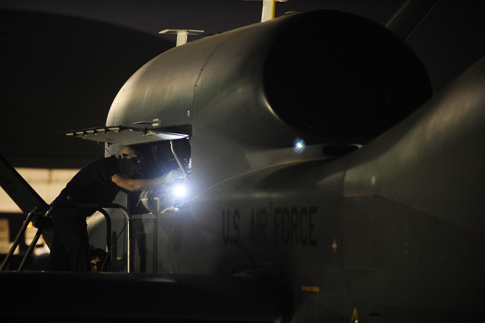 RQ-4 Global Hawk First Launch