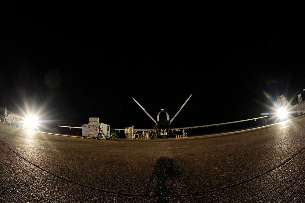 RQ-4 Global Hawk First Launch