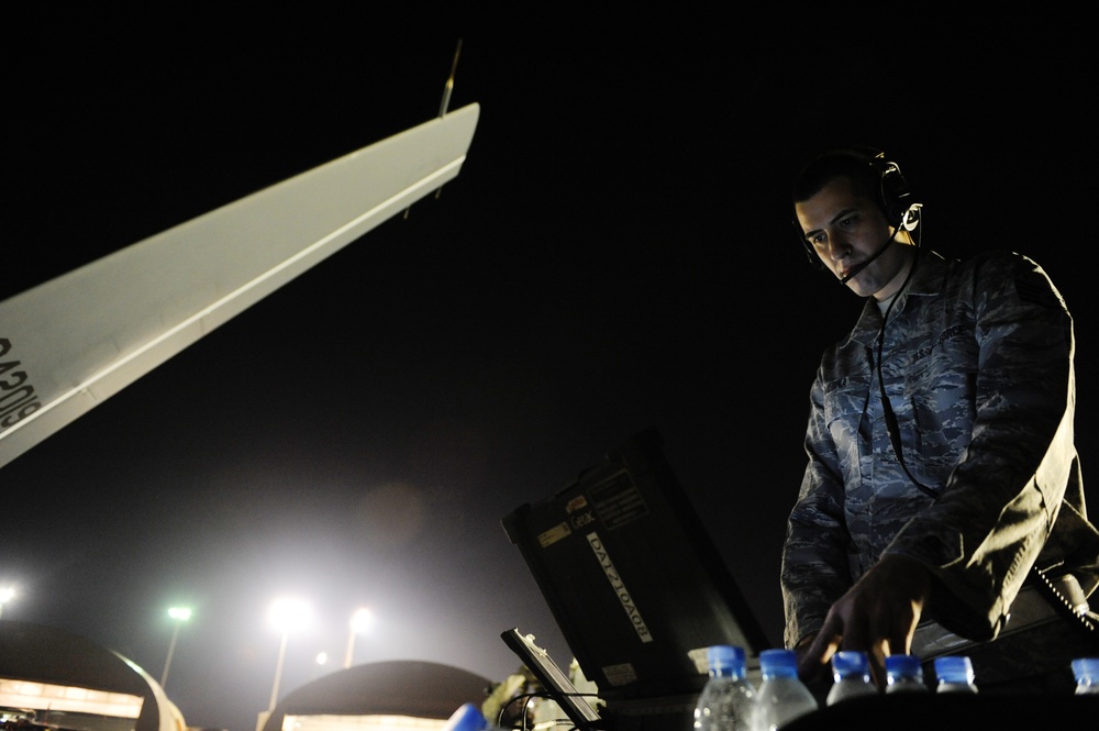 RQ-4 Global Hawk First Launch