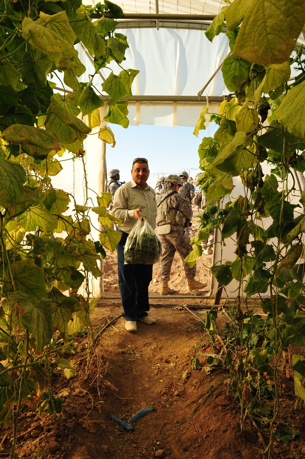 Ninewa PRT Check Progress of Agricultural Projects in Mosul