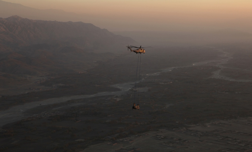 ‘Flying Tigers’ show true meaning of ‘horsepower’ with Super Stallion