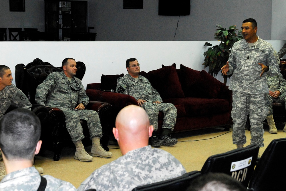 USD-C Soldiers Welcome Wounded Warriors return to Iraq