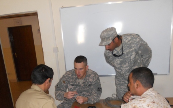 Cav. establishes LAN at Iraqi Training Center