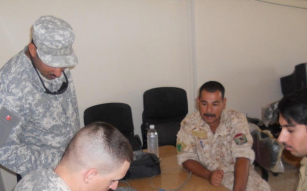 Cav. establishes LAN at Iraqi Training Center