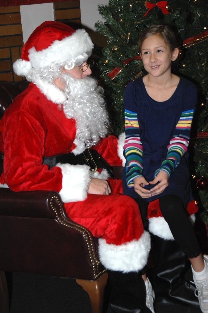 Santa visits troops, family members for Operation Homefront