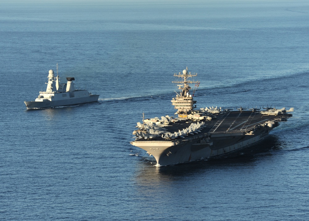 U.S., French fleets train