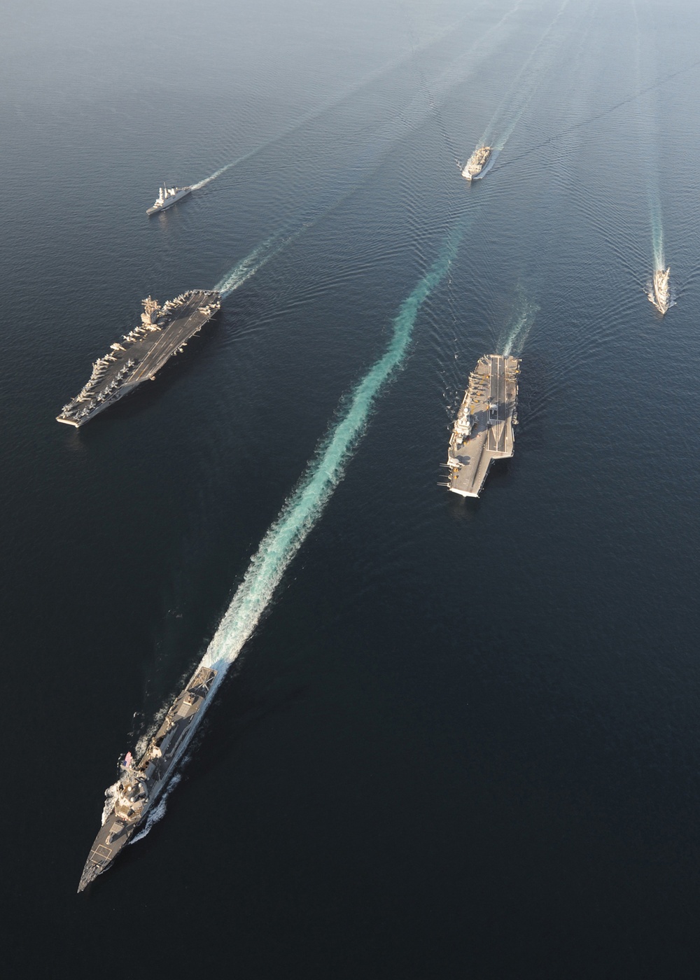U.S., French fleets train