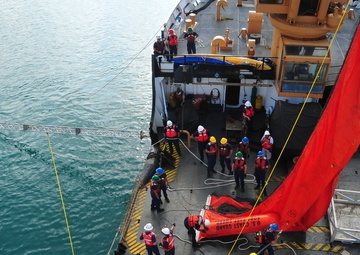 USCGC Kukui SORS training
