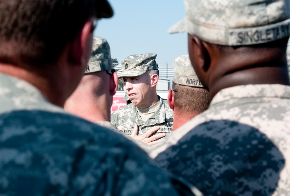 Command Staff Visits 1-178th FA During Demobilization