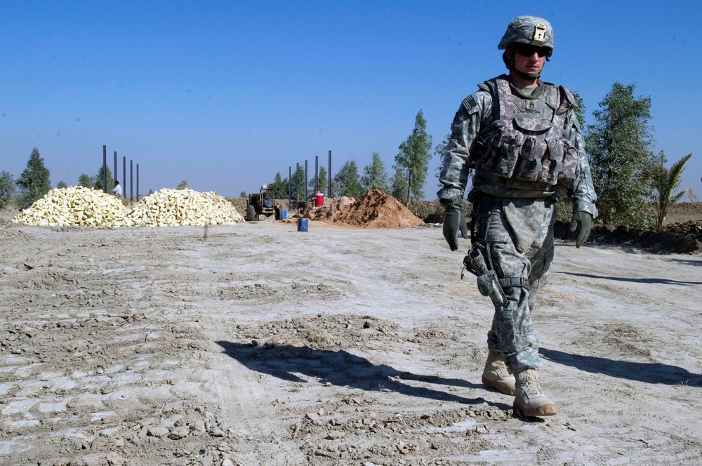 3AAB, 4th Infantry Inspect Building Projects