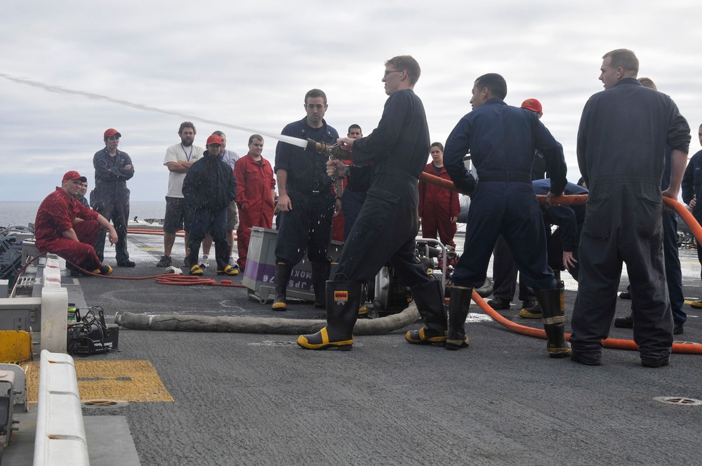 USS Peleliu Sailors Demonstrate Firefighting Techniques USS Peleliu Sailors Demonstrate Firefighting Techniques