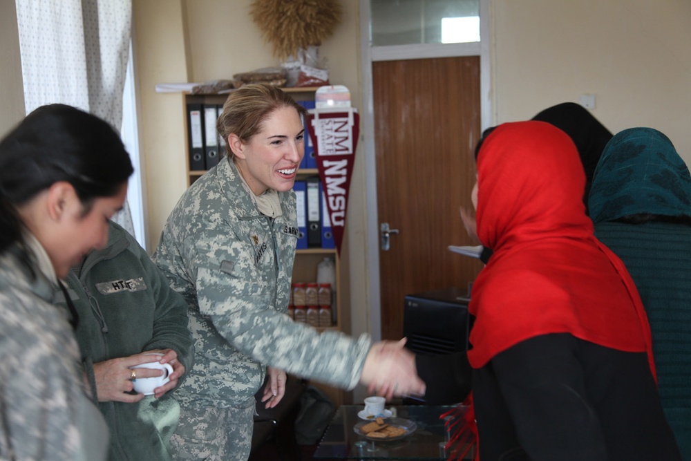 Kentucky ADT coordinates beehive project with DOWA