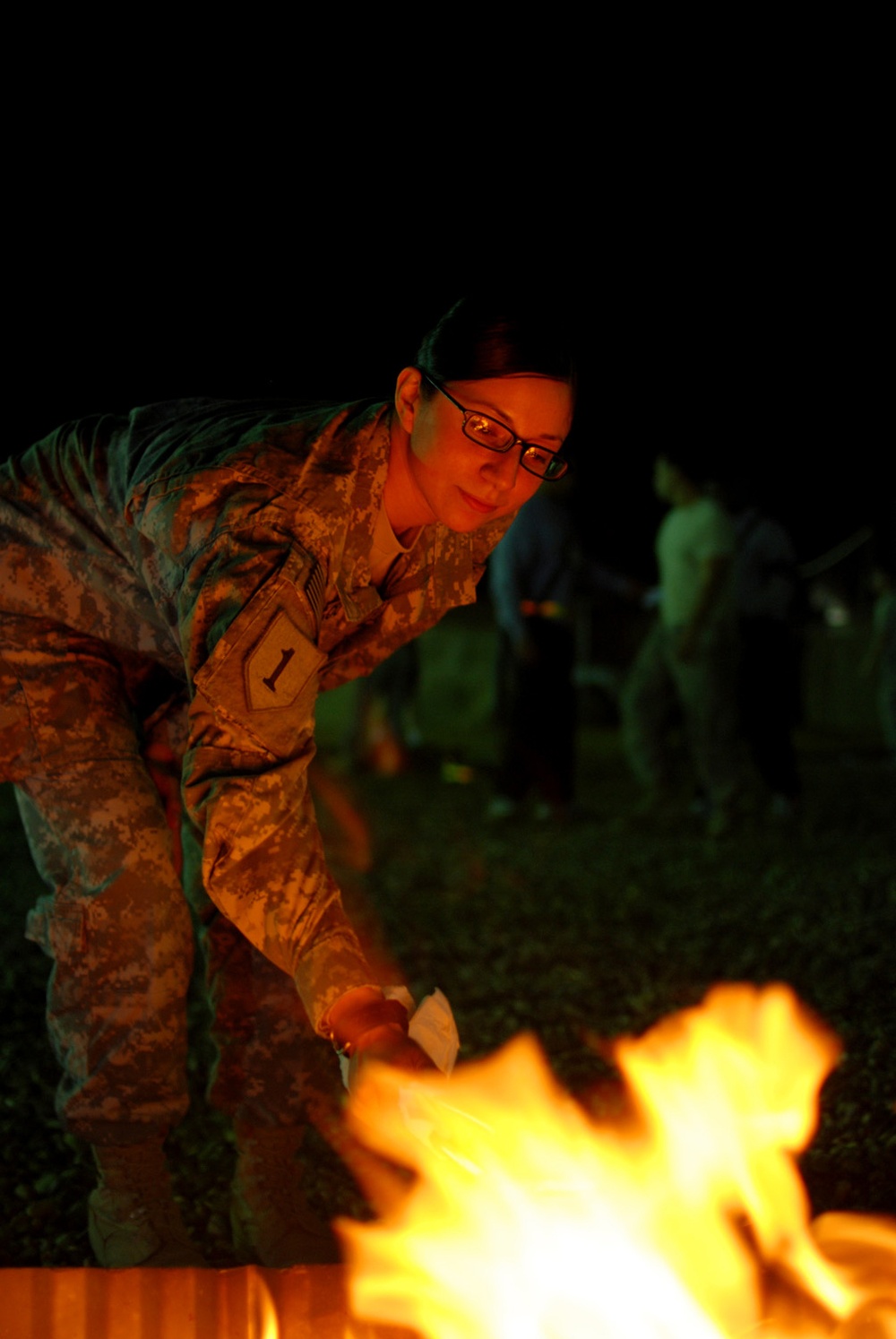 Troops celebrate holidays in Iraq with party, sporting events
