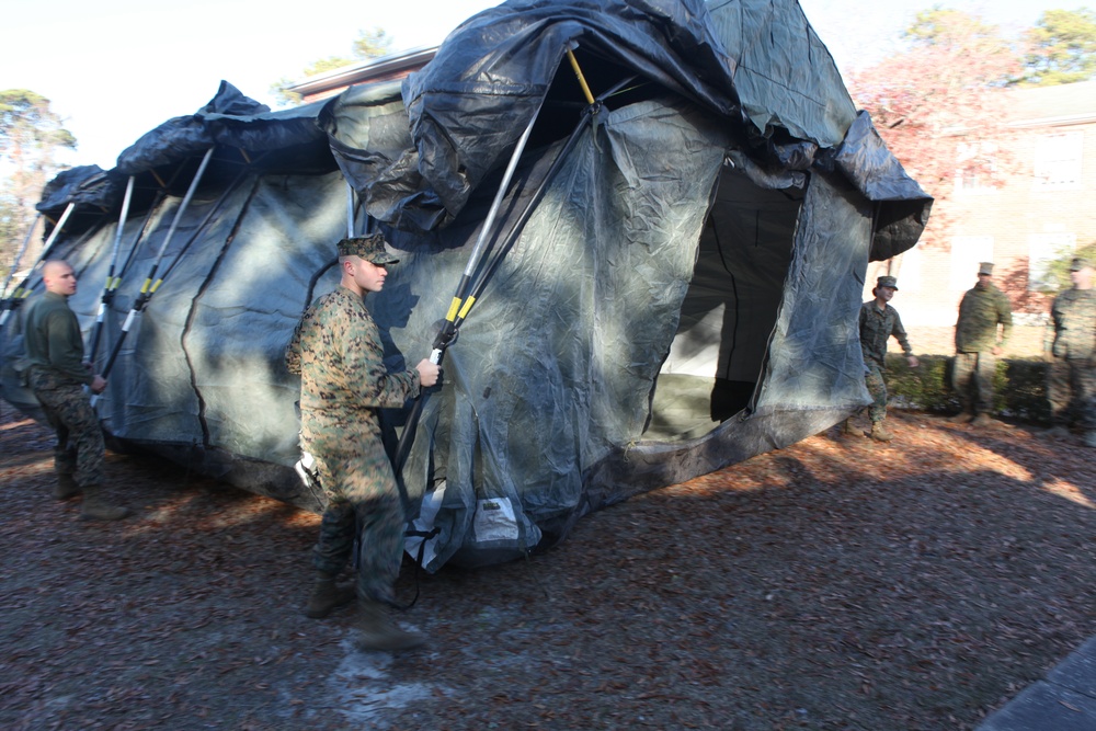 22nd MEU Marines conduct command operations center training