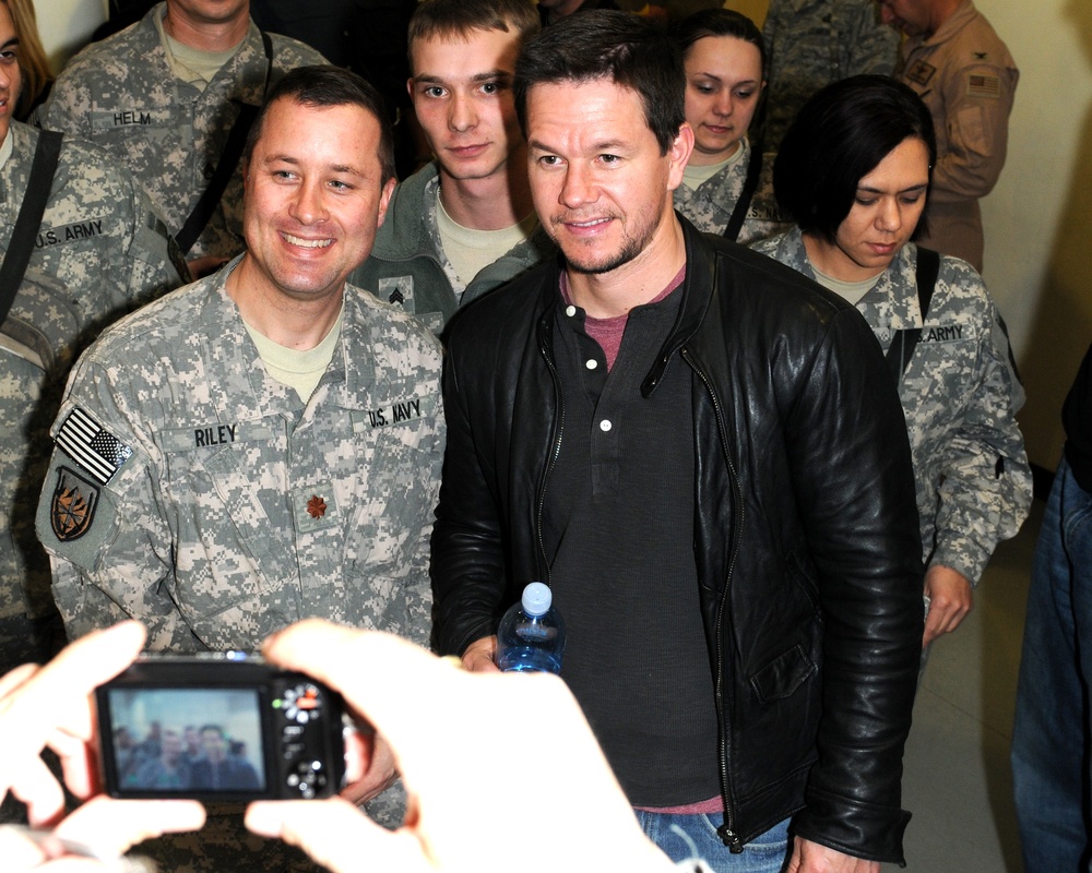 Wahlberg Visits Kabul