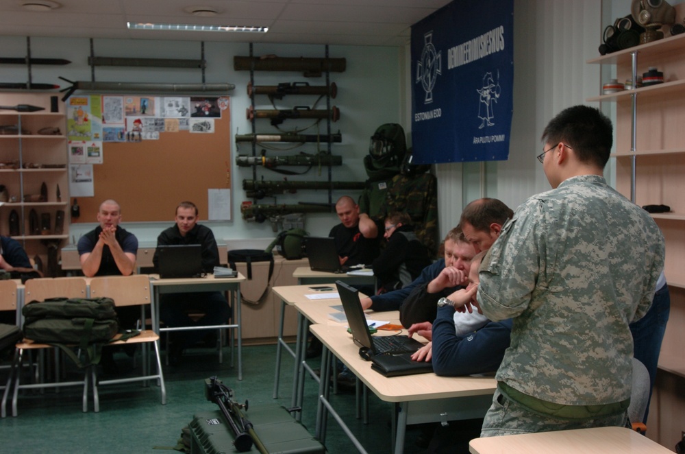702nd EOD soldiers train with Estonian civilian counterparts