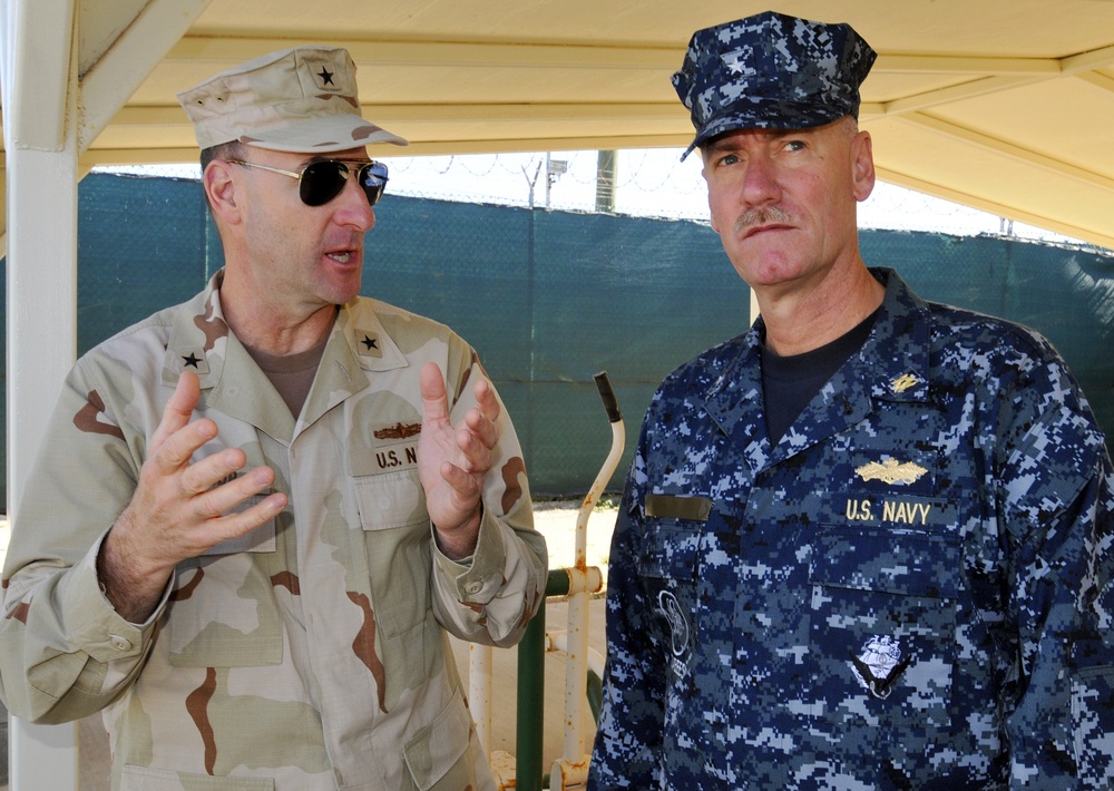 Seabee admiral visits JTF Guantanamo