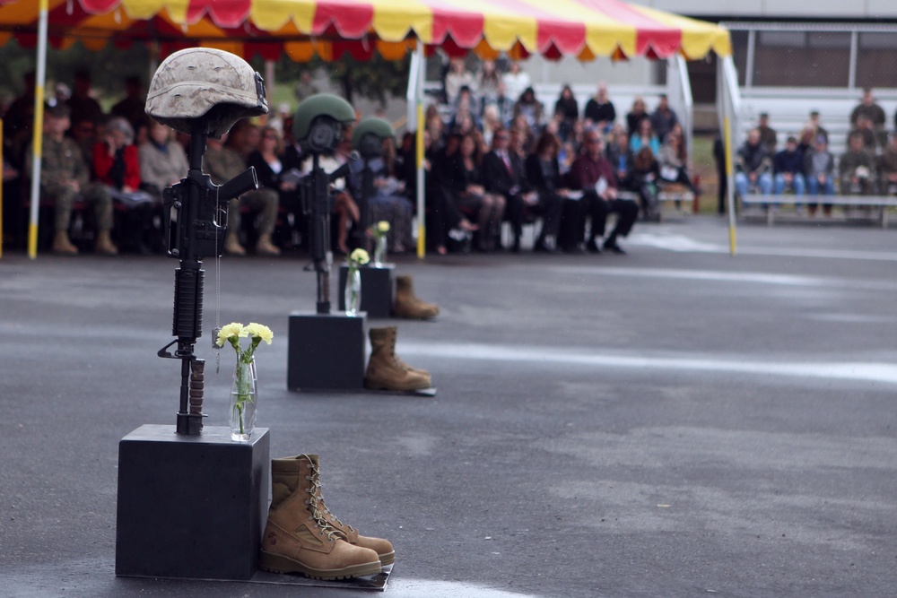 1st LAR honors fallen Marines