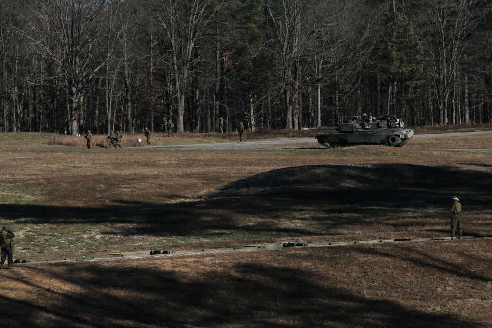 Tanks, BLT assault Fort Pickett range