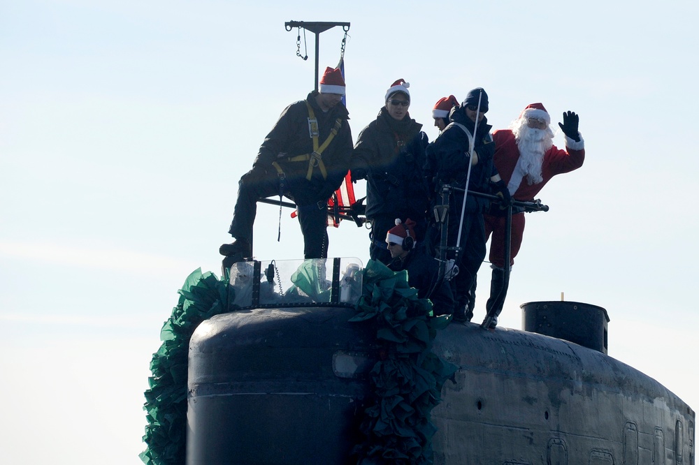 USS Alexandria returns home