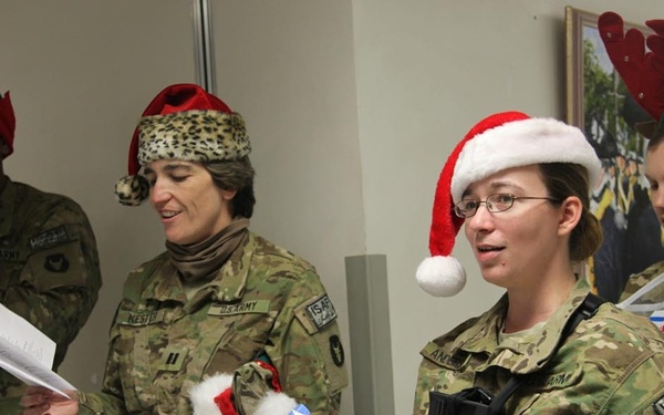 TF Archer Soldiers carol for Christmas