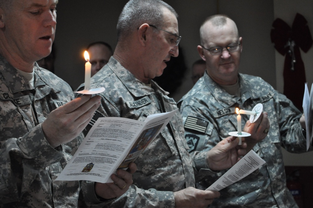 Soldiers unite through Christ