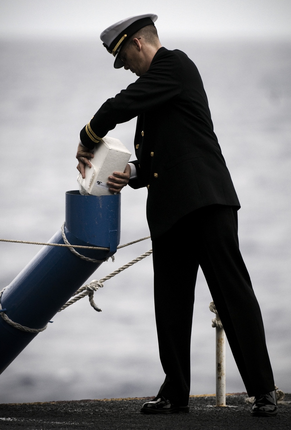 USS Carl Vinson hold ceremony