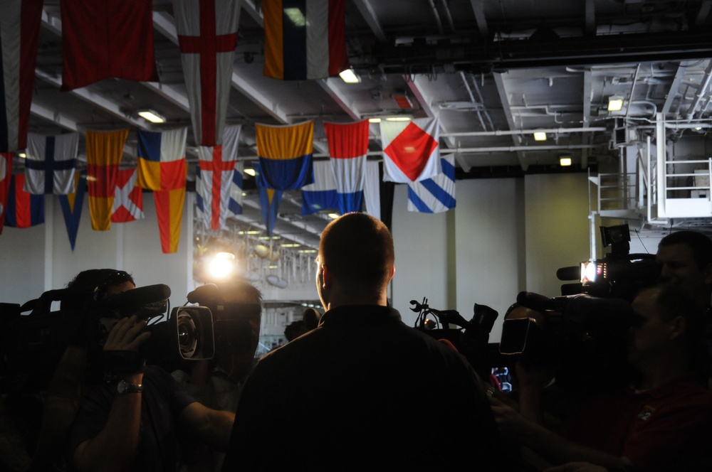 Navy Marine Corps Holiday Bowl Luncheon