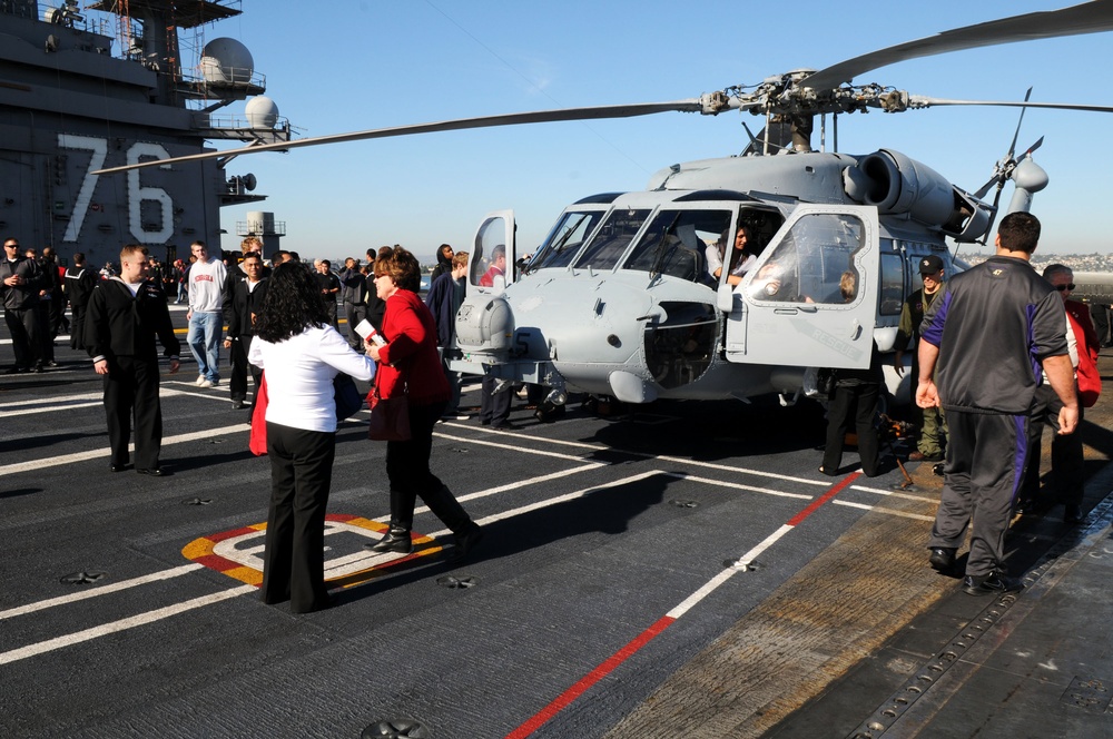 Navy and Marine Corps Holiday Bowl Luncheon