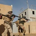 Iraqi Army commandos train to fight with assistance of 'Vanguard' battalion Soldiers