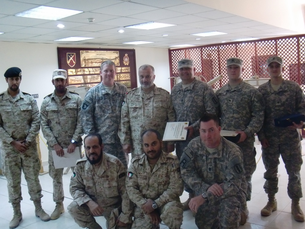 201st Soldiers Receive Awards from Kuwaiti Army