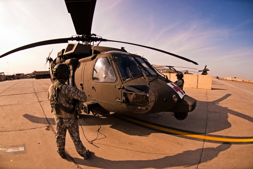 HH-60M MEDEVAC helicopter flies for first time in Iraq