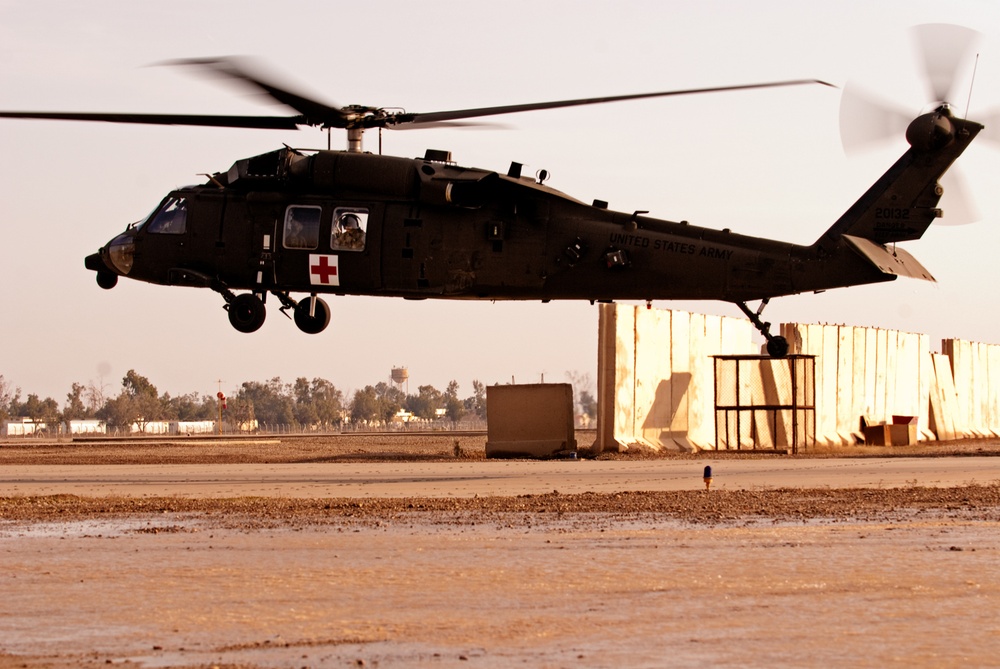 HH-60M MEDEVAC helicopter flies for first time in Iraq