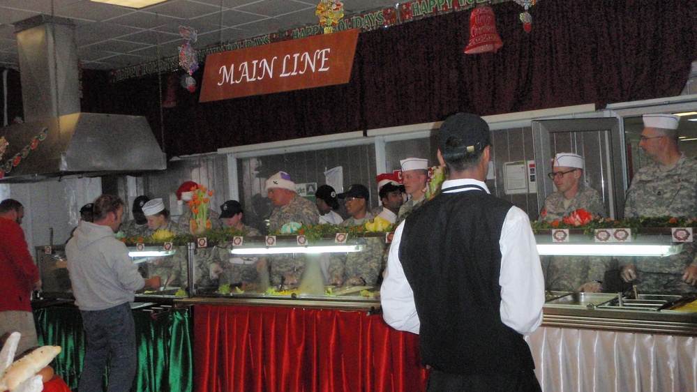'Lifeline' soldiers prepare a holiday feast