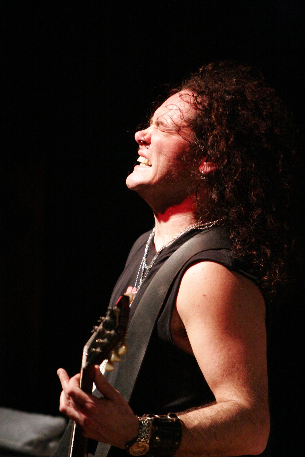 Phildelphia based Alternative rock band Fosterchild lead guitarist Brian Quinn performs during a New Years Eve concert in Guantanamo Bay, Dec. 31, 2010.