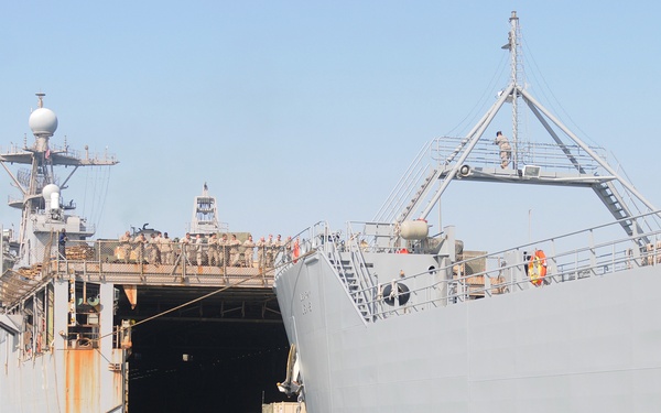 Navy, Army, Marines Conduct Joint Logistical Link Up
