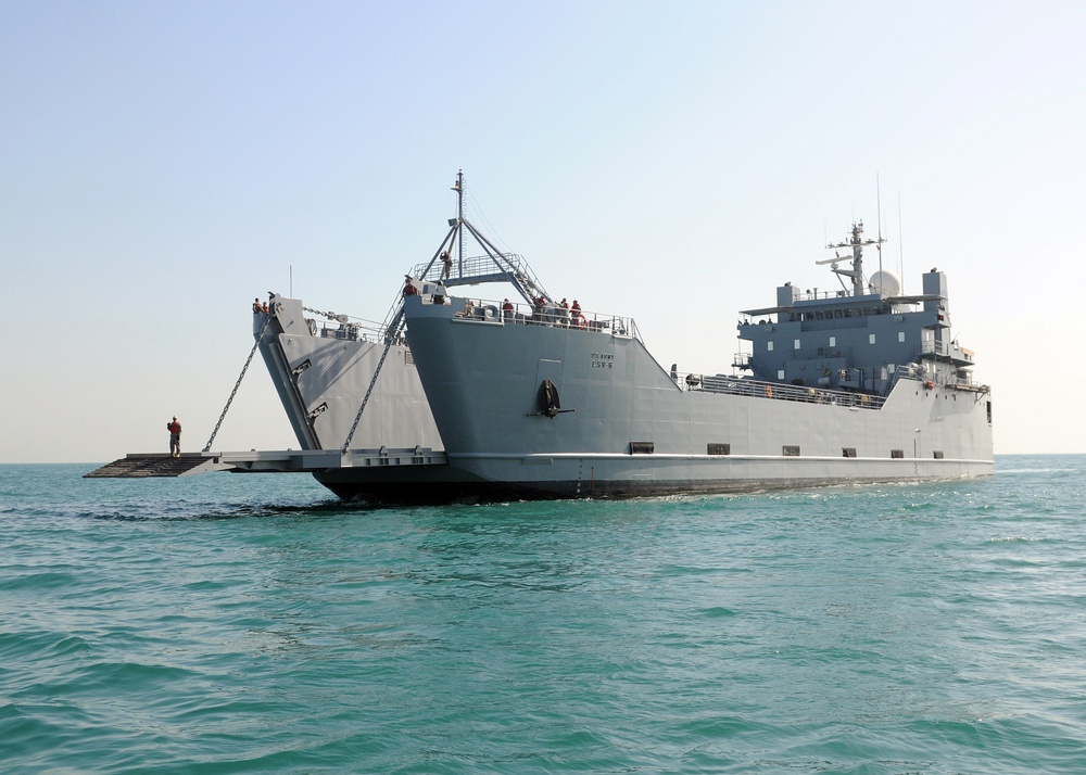 USS Carter Hall Stern Gate Transfer