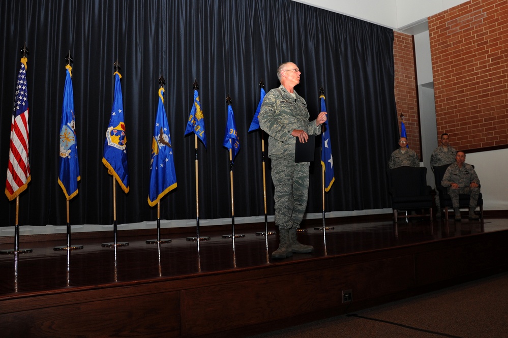 Expeditionary Center formally assumes command of five Air Mobility Command units
