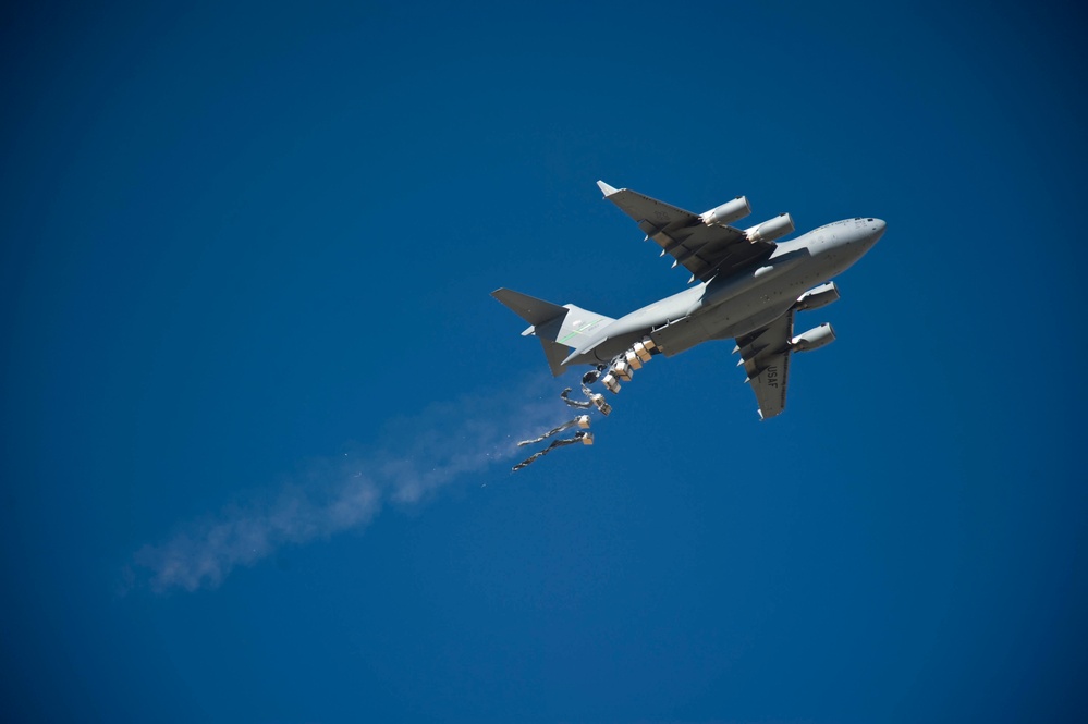 Coalition forces resupplied by air in eastern Kandahar