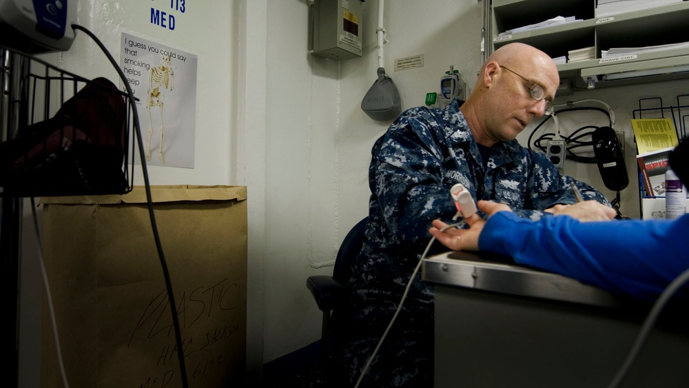 USS Carl Vinson Sick Call Hours